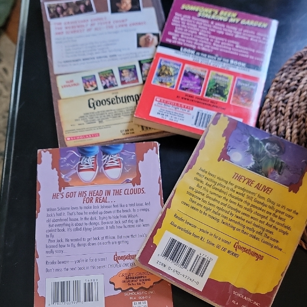Goosebumps Book Collection - Picture 2 of 4